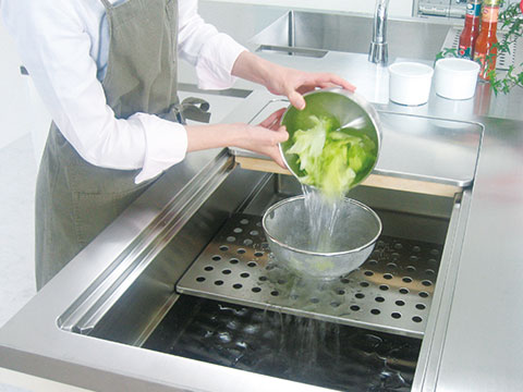 野菜を清潔に水切りできます。